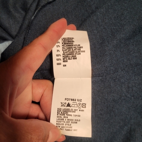 Fendi Dress  100 % WOOL. - Picture 15 of 16